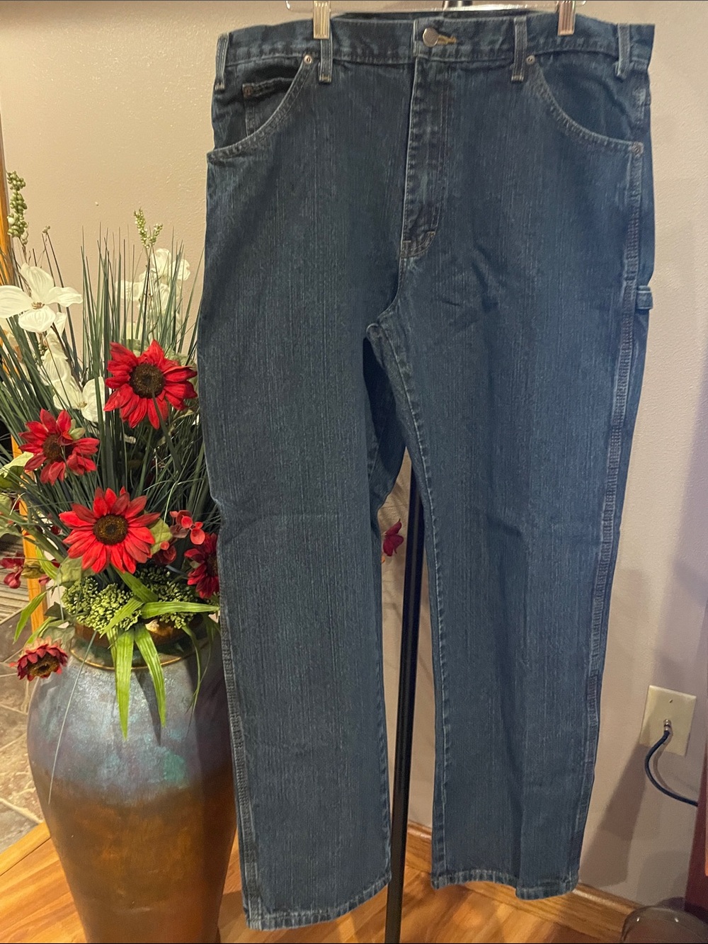 Dickies Relaxed Fit Men's Jeans in Dark Wash Blue